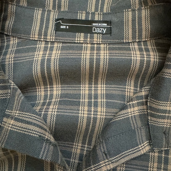 Plaid oversized flannel - Picture 2 of 2
